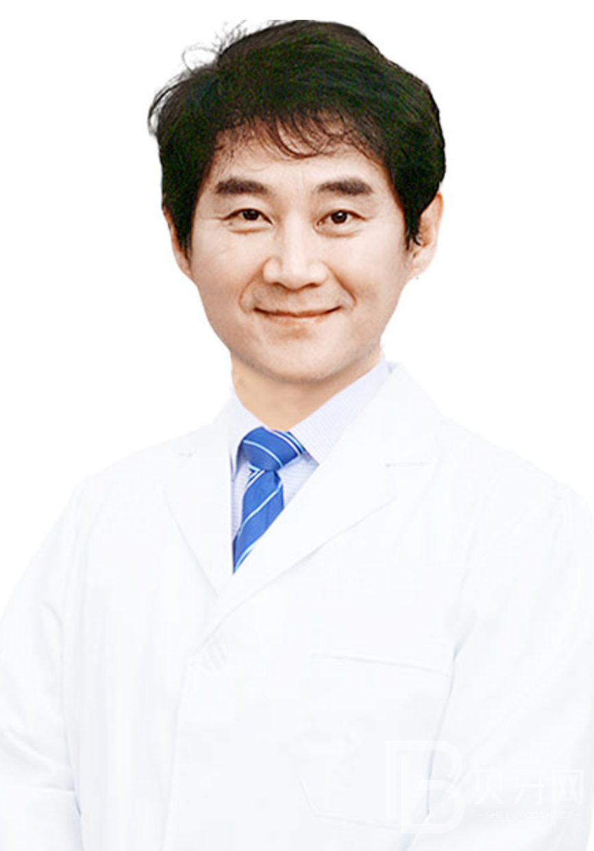 崔容碩